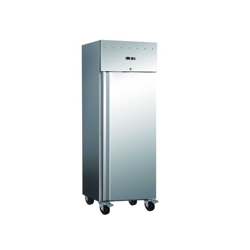 Single door solid upright freezer